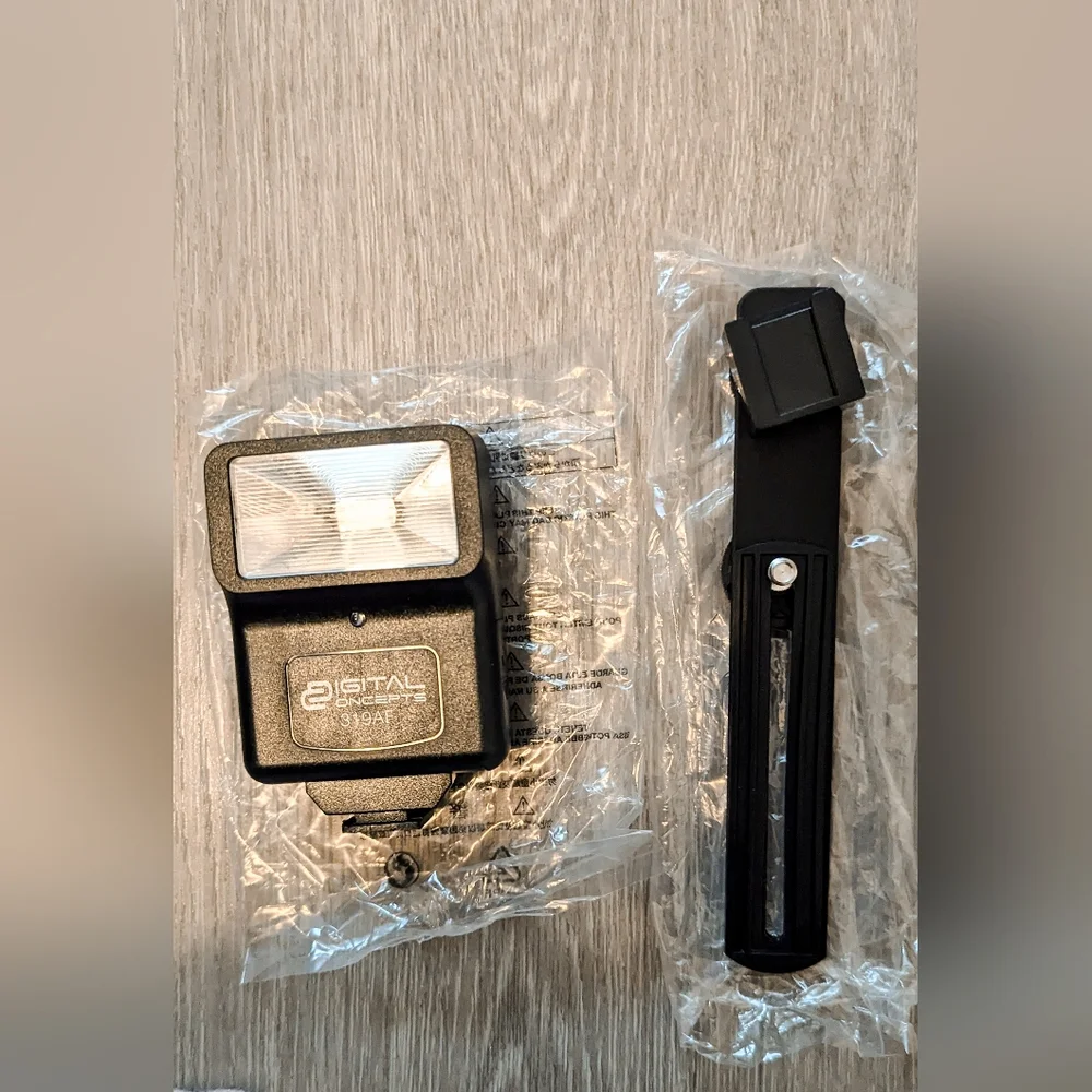 Digital Concepts Ultra Light Weight Slave Flash Brand New!